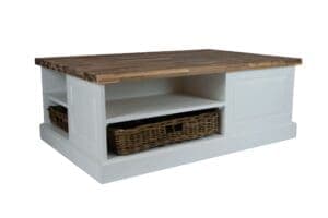 Landelijke salontafel met vier manden