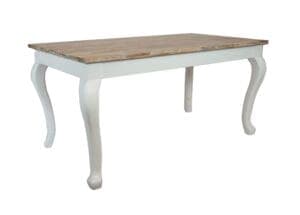 Landelijke tafel met barok poten